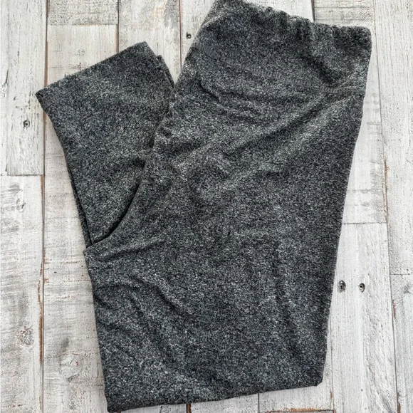 Women’s Gray Athletic Capris - Picture 5 of 6